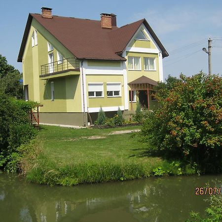 Hostel Geo Homel Buitenkant foto