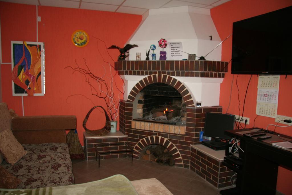 Hostel Geo Homel Buitenkant foto