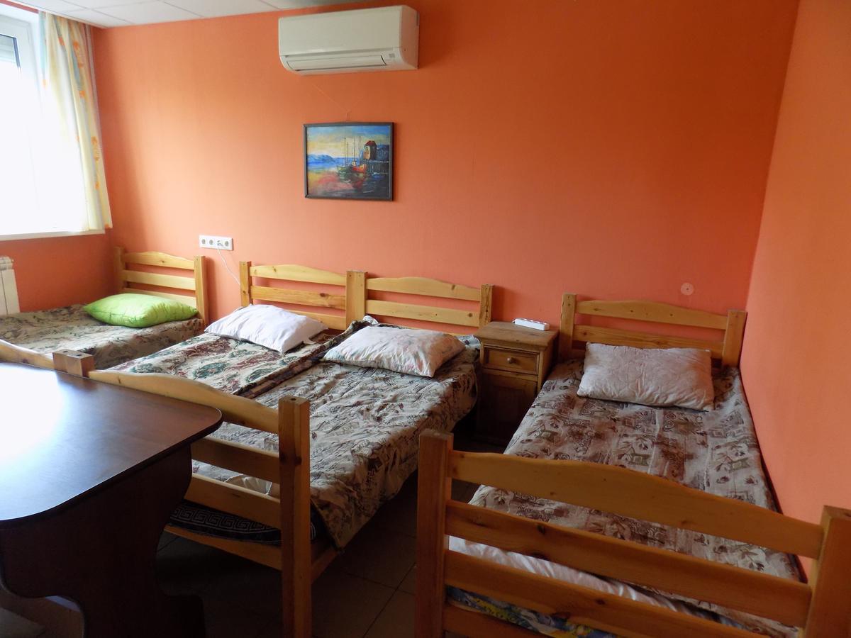 Hostel Geo Homel Buitenkant foto